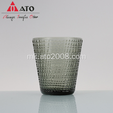 Врежана шема за стаклени чаши со сок од сок од вода